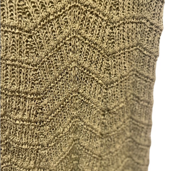 Marled Reunited Clothing Olive Green Sleeveless Sweater Top Size XS - Picture 2 of 6